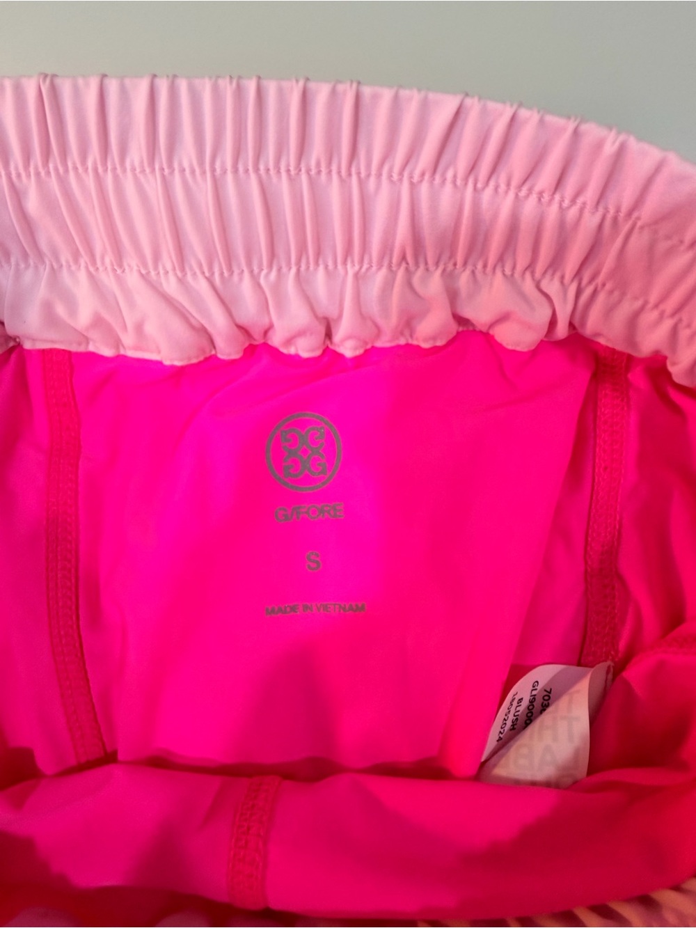 G/FORE Light Pink Pleated Skirt with Neon Pink Drawstring - Picture 3 of 4